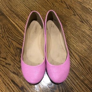 Pink flats